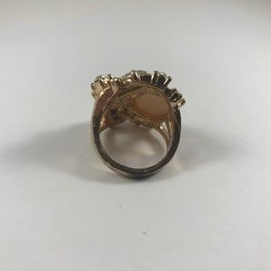 Vintage Jewelry - Vintage Gold Tone Ring, Vintage Jewelry, Size 8.5 Vintage Jewelry - Vintage Gold Tone Ring, Vintage Jewelry, Size 8.5